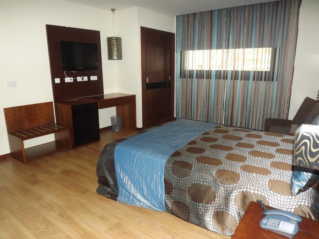 Hotel Do Vale Aguiar da Beira Luaran gambar