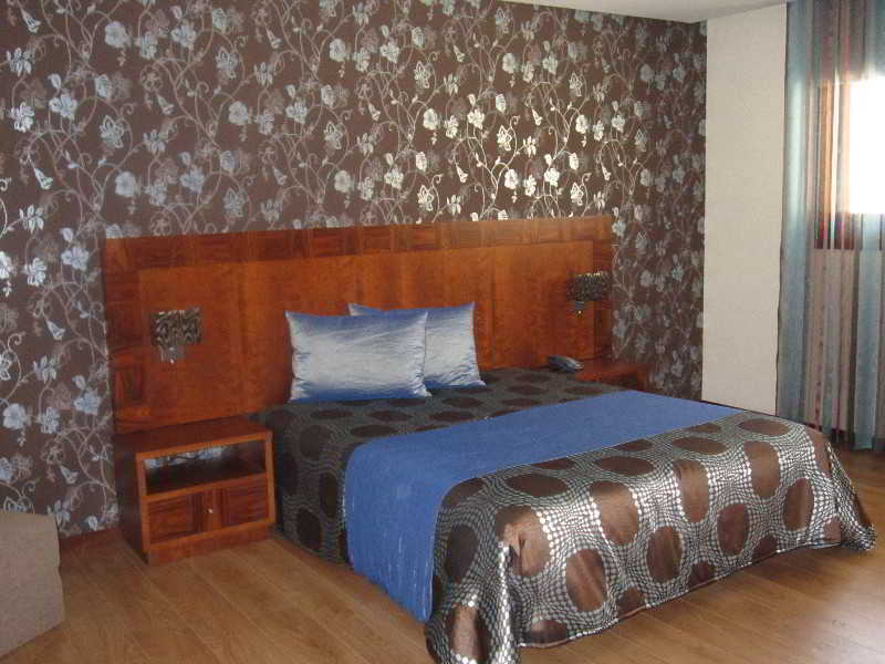 Hotel Do Vale Aguiar da Beira Luaran gambar