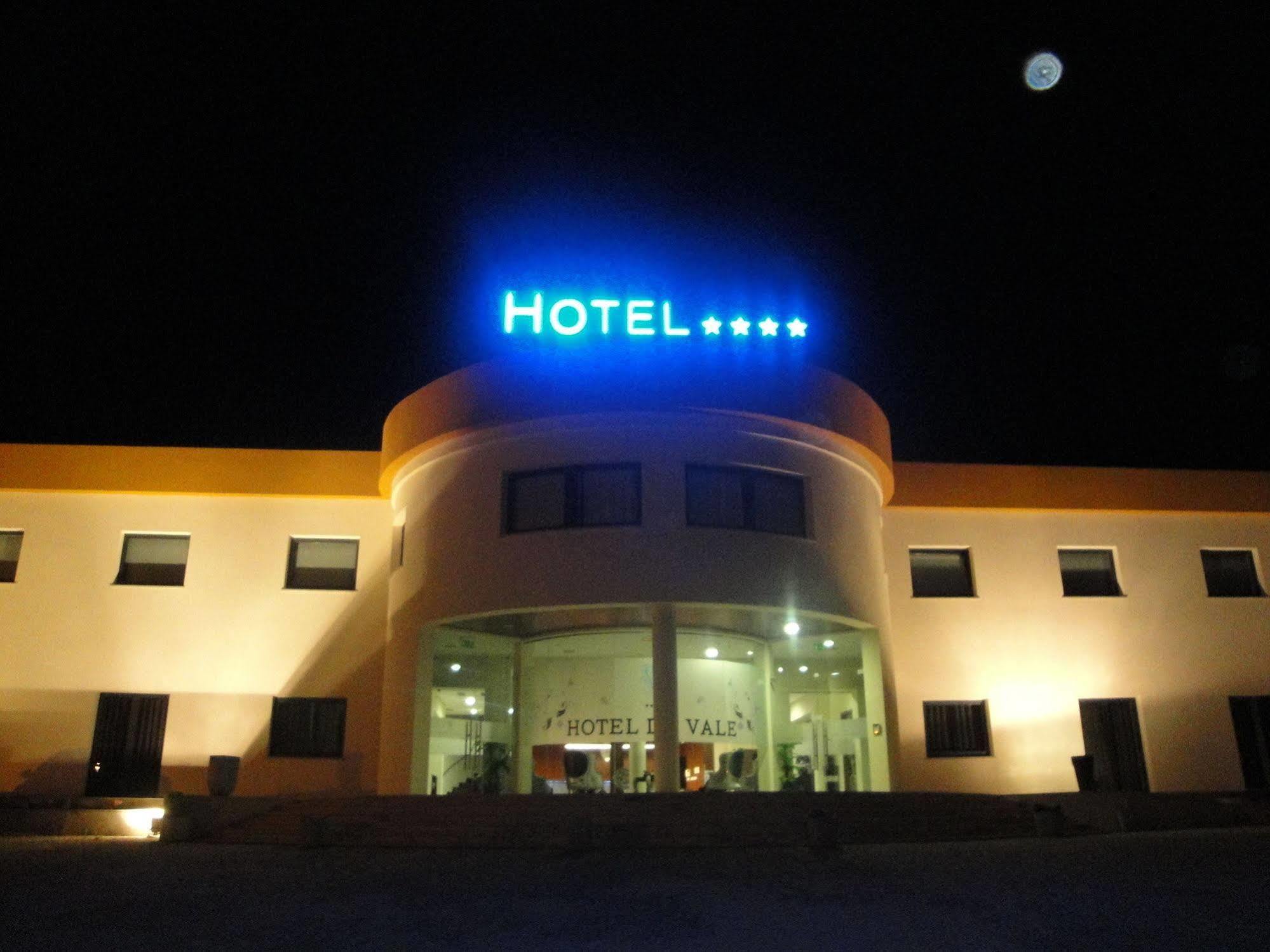 Hotel Do Vale Aguiar da Beira Luaran gambar
