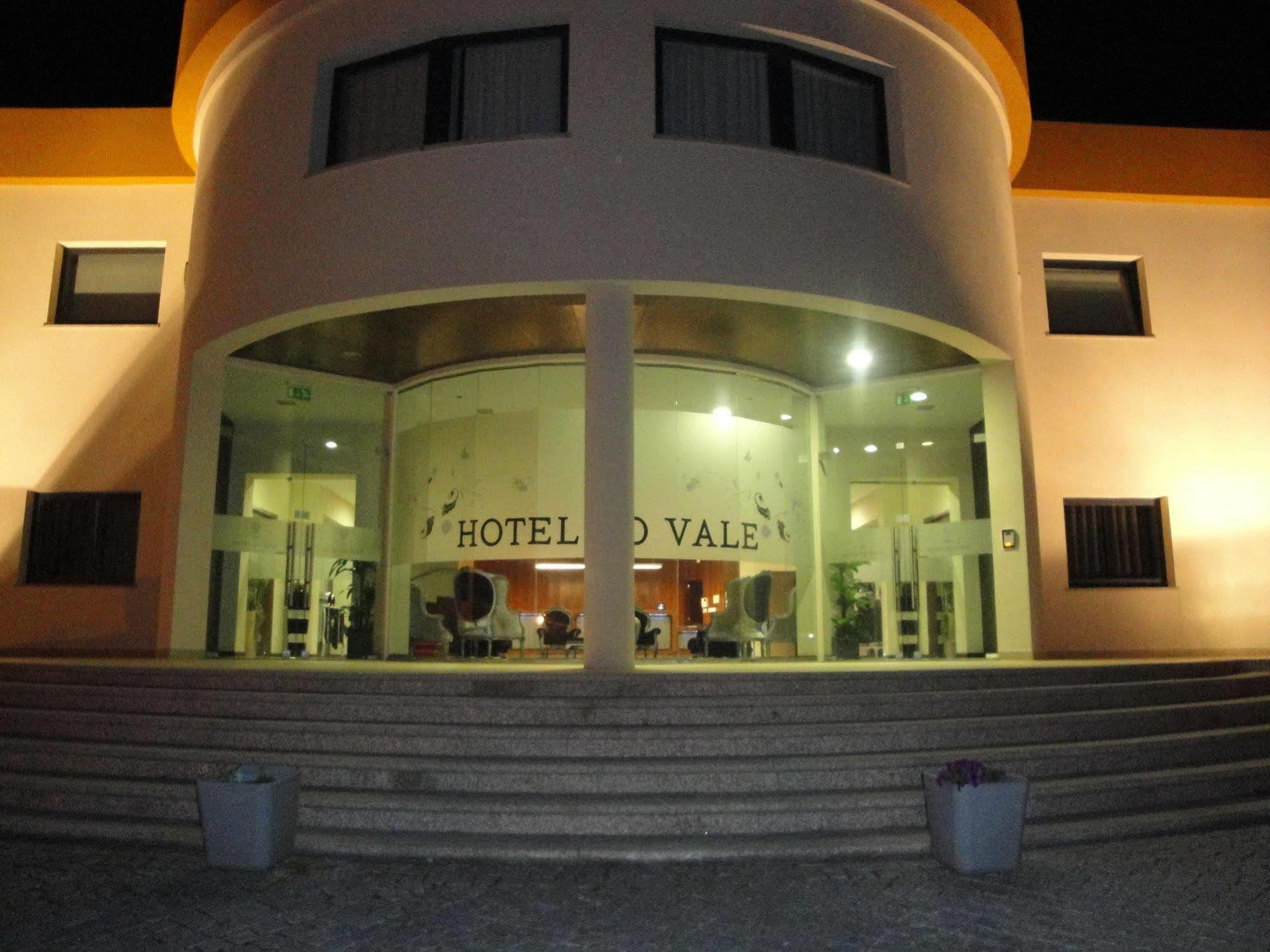 Hotel Do Vale Aguiar da Beira Luaran gambar