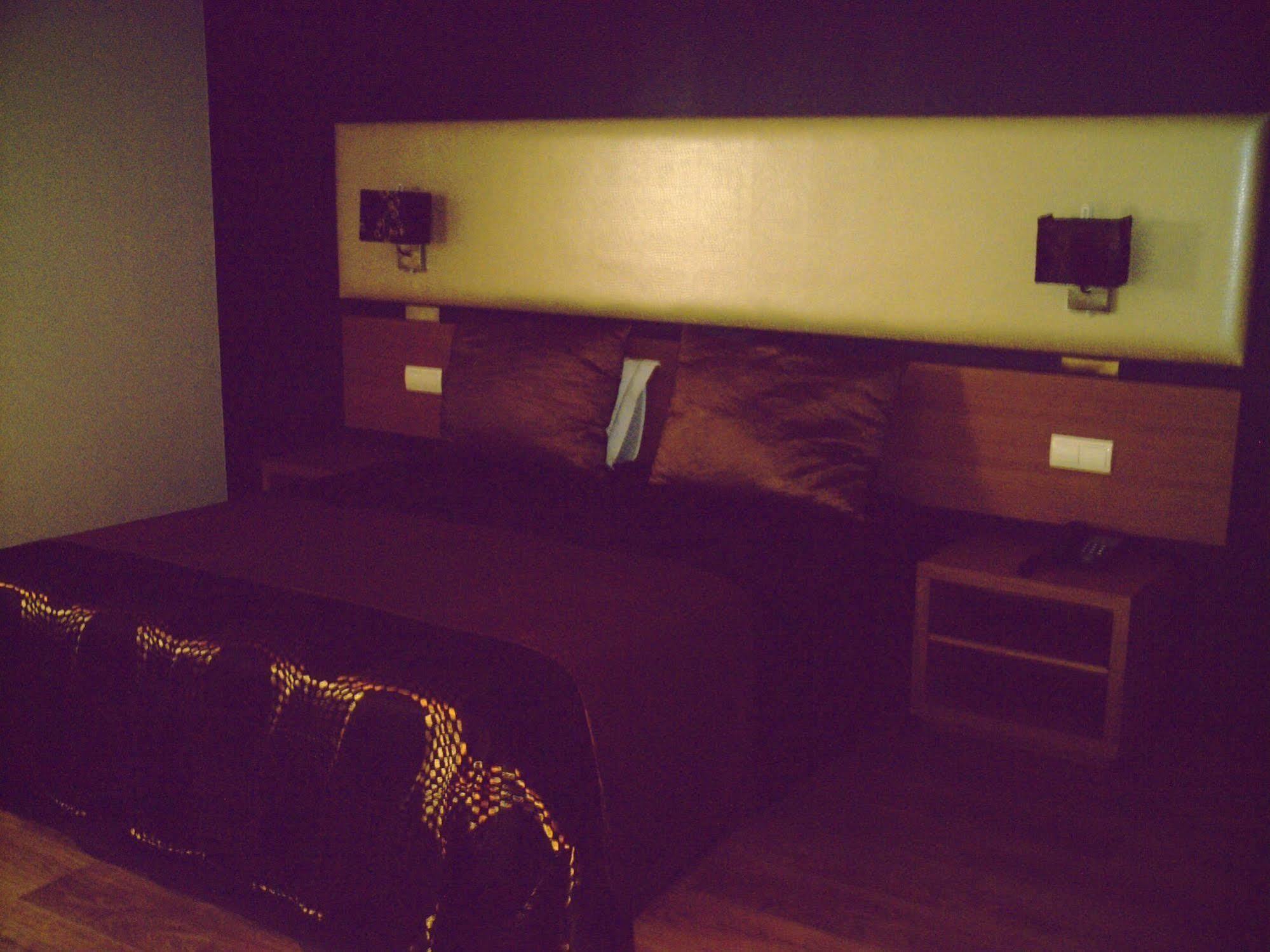 Hotel Do Vale Aguiar da Beira Luaran gambar