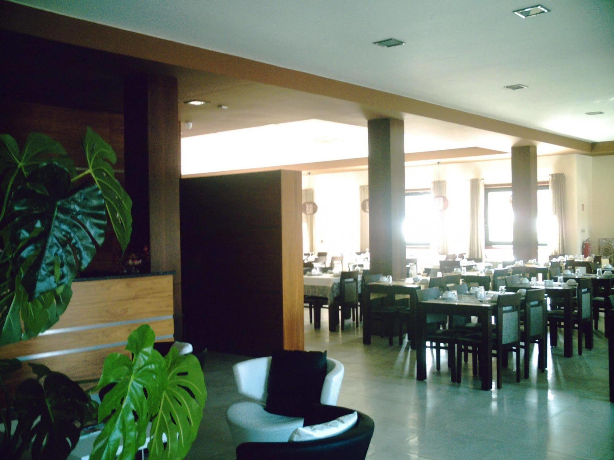 Hotel Do Vale Aguiar da Beira Luaran gambar